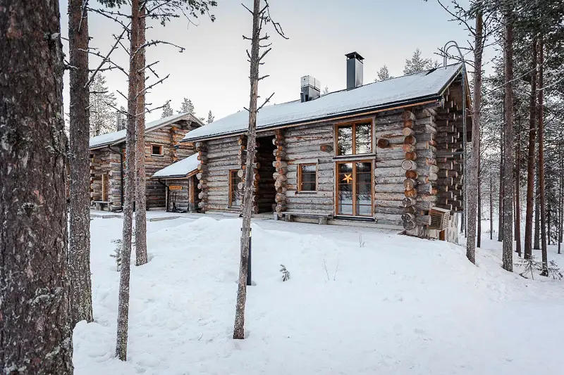 Levinpesä, Levi log cabin