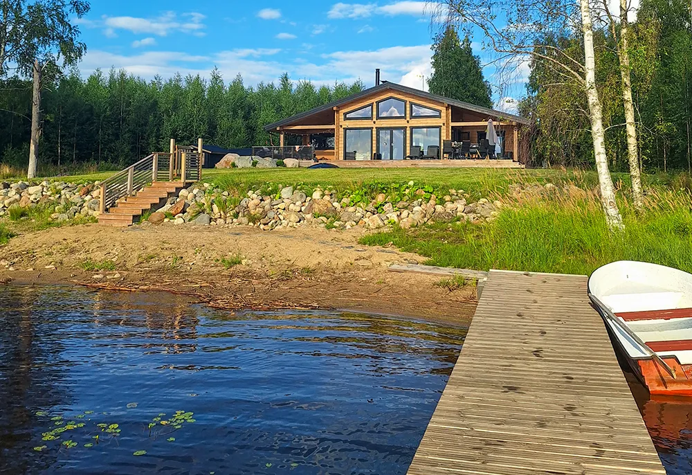 Villa Kotiranta from the pier
