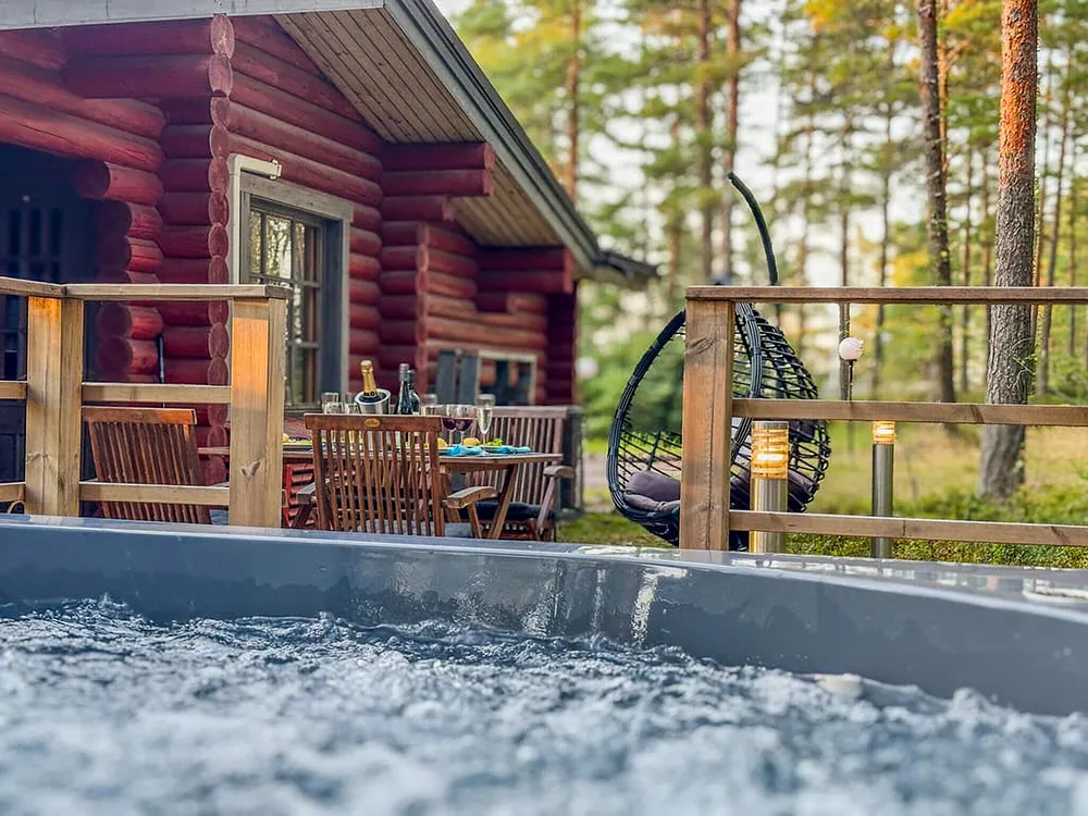 Villa Pihlajanmarja drop pool allas